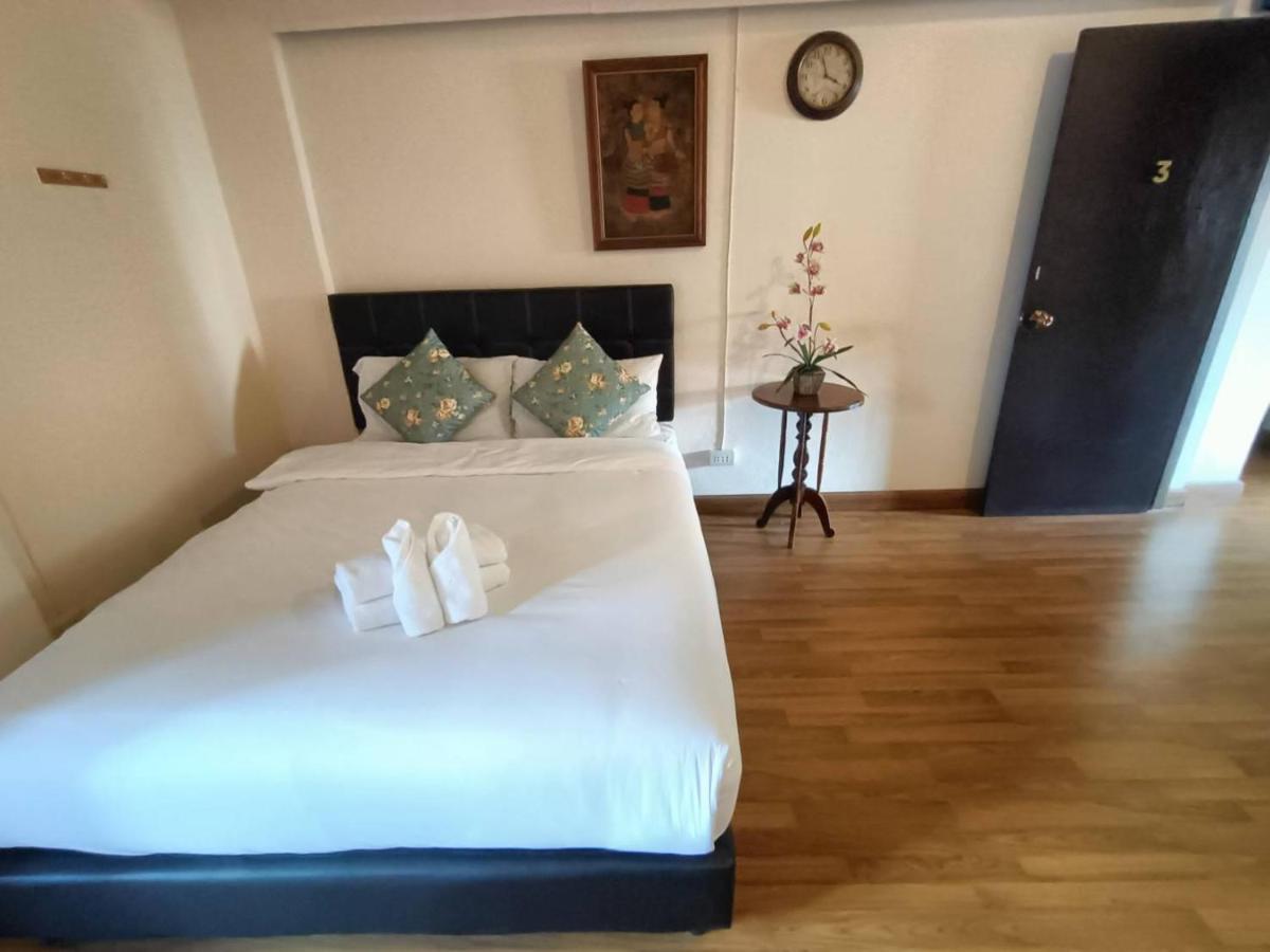 Hostel Soft Night Barzaar Chiang Mai Exterior foto
