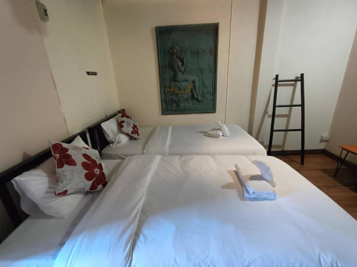 Hostel Soft Night Barzaar Chiang Mai Exterior foto