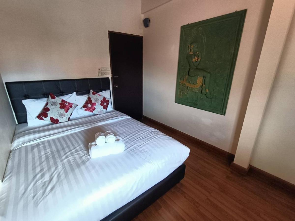 Hostel Soft Night Barzaar Chiang Mai Exterior foto